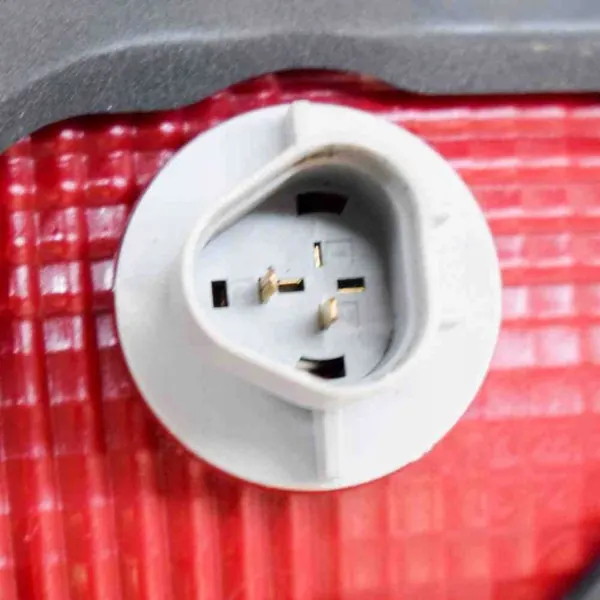 Kia OE 92406-F1000 conjunto de lámpara trasera image 5