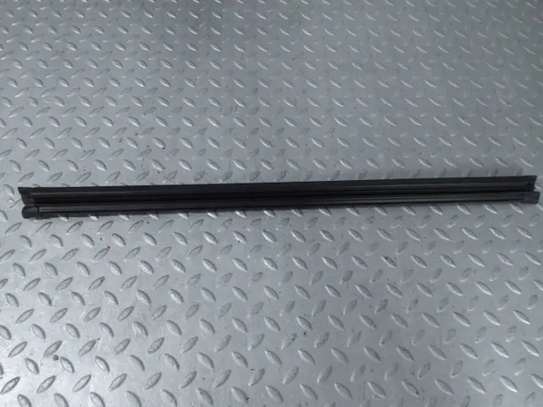 Takaoven lasitiiviste vasen OEM 9830623780 Citroen C4 image 6