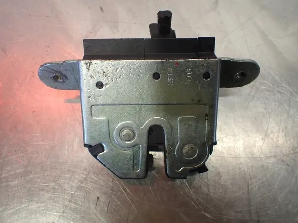 Bagagelås Opel Corsa D 1.0 image 2