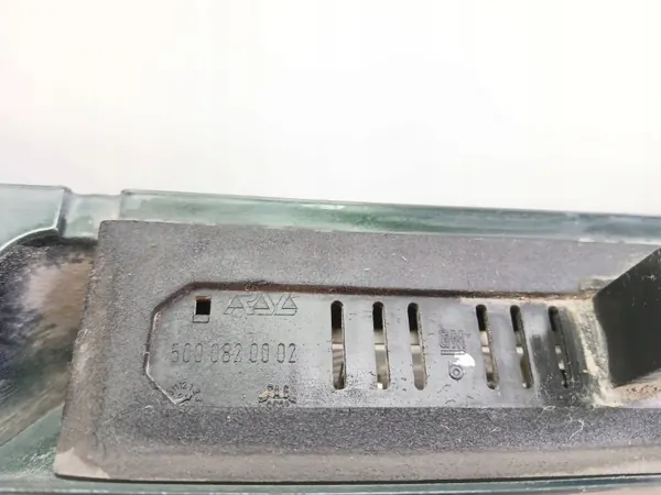 Opel Astra G 1998 Luz Matrícula Trasera OEM 5000820002 image 9