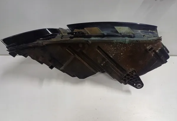 Farol esquerdo SKODA OCTAVIA III LIFT - image 8