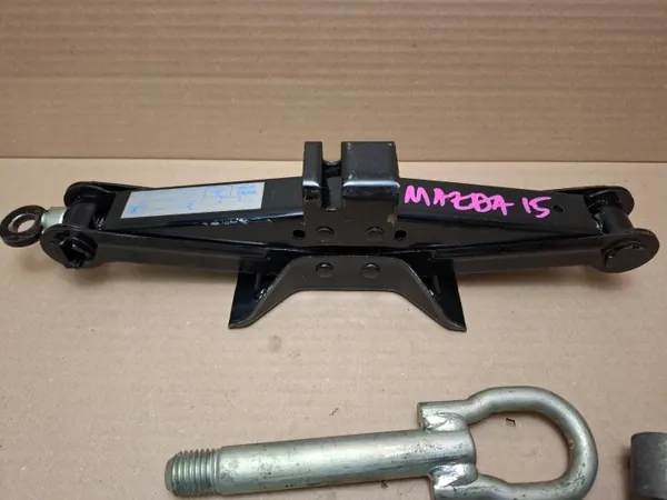 Gato coche Mazda 6 2009 usado OEM SKU24661 image 3