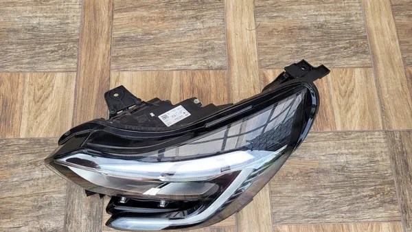 Vasen LED-etuvalo Renault Captur II image 4