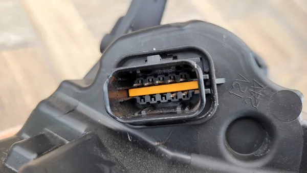 Vasen LED-etuvalo Renault Captur II image 8