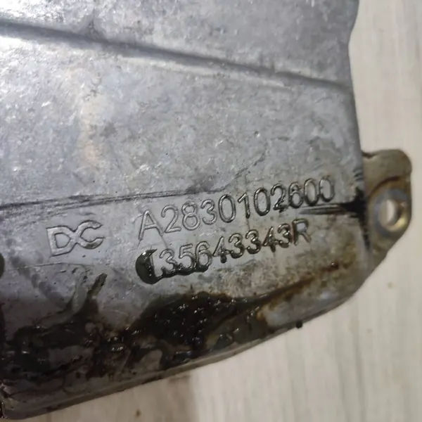 Ventildeckel OEM 100010555R för Dacia Jogger image 4