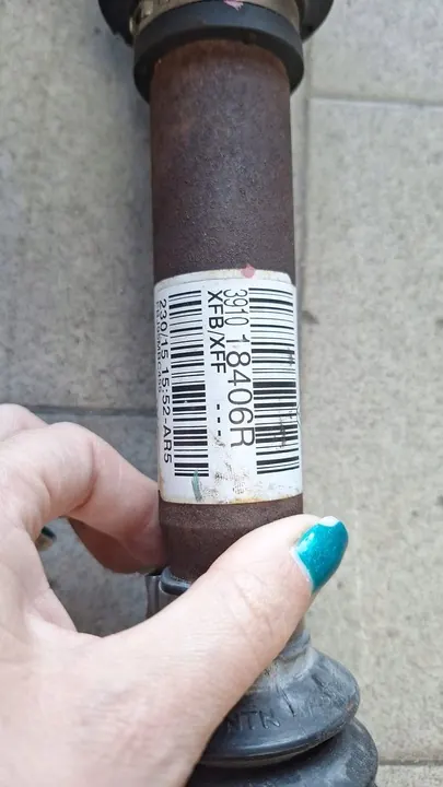 Vänster drivaxel Renault Megane IV 1.5 DCI OEM 391018406R image 2