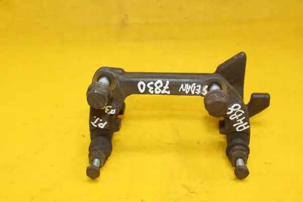 OEM 3419 0822 C Étrier de Serrage Droit Arrière Audi A4 B8 image 3