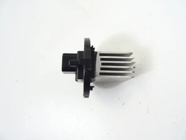 Mazda CX-5 2.2D Ventilatorweerstand OEM KD47A03 image 2