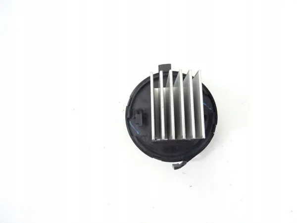 Mazda CX-5 2.2D Ventilatorweerstand OEM KD47A03 image 7