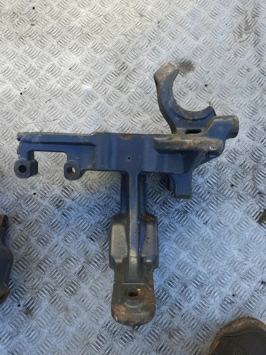 Support de tige d'essieu OEM 777765230 Mercedes image 3