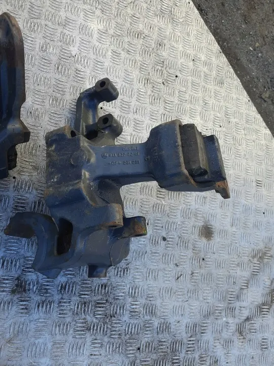 Support de tige d'essieu OEM 777765230 Mercedes image 4