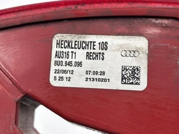 Bakljus höger stötfångare Audi Q3 OEM 8U0945096 image 7
