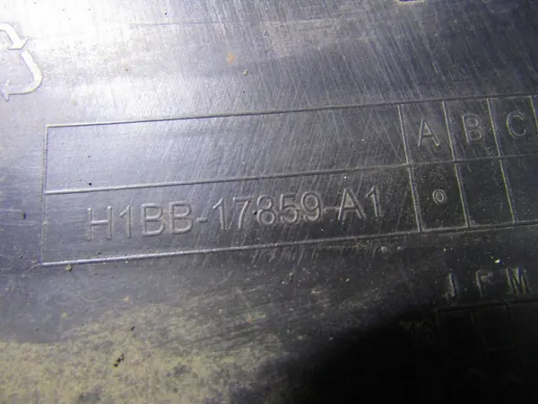 Ford Fiesta Mk8 framstötfjäderskiva lock OEM H1BB17859A1 image 9