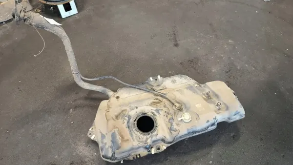 Kraftstofftank DACIA für Duster I 1.5DCI - OEM Teil image 3