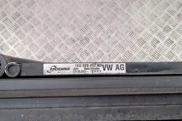 Radiador SKODA SUPERB II 1.6L diésel 2013 image 2