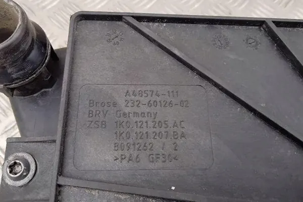 Radiador SKODA SUPERB II 1.6L diésel 2013 image 4