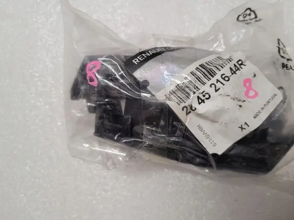 MONTAGGIO SENSORE PDC RENAULT MEGANE IV 284521644R image 3