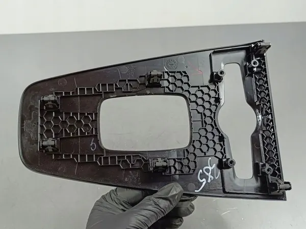 Polestar 2 Gear Shift Frame 2023 image 3