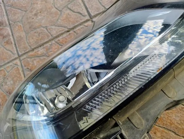 Rechter koplamp Mercedes W205 C-klasse A2058200261 image 8