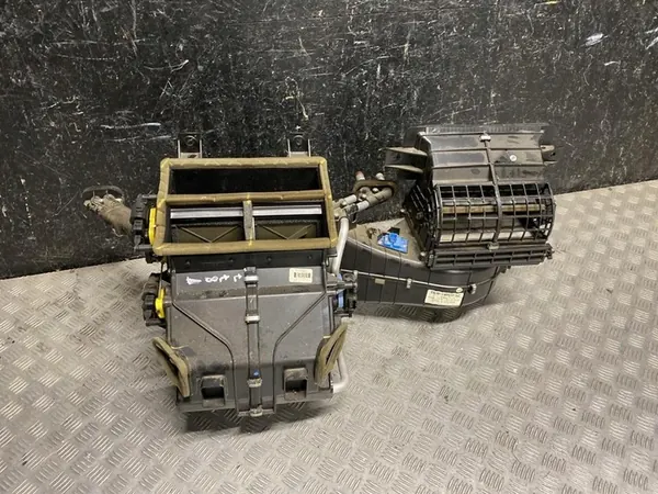 Boîtier de soufflerie Ford RANGER 2018 EB3B19B555HJ image 1