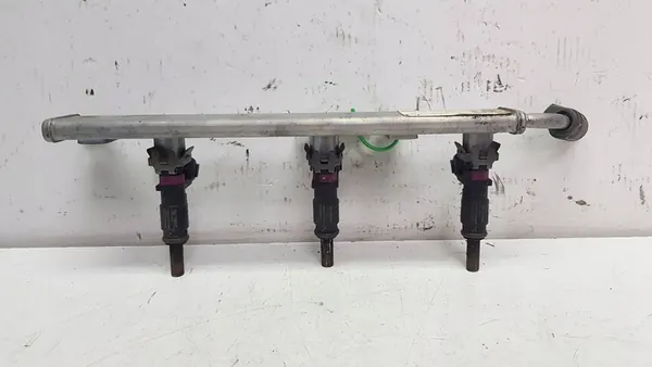 Kraftstoffschiene Einspritzdüsen 175202322R Smart Forfour II Twingo III image 2