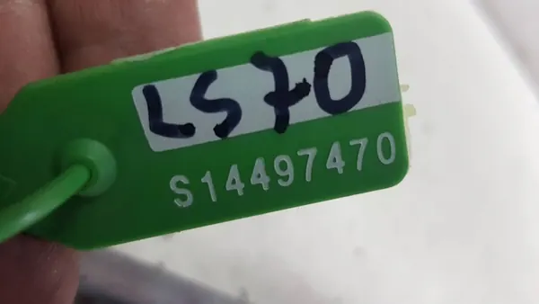 Kraftstoffschiene Einspritzdüsen 175202322R Smart Forfour II Twingo III image 6