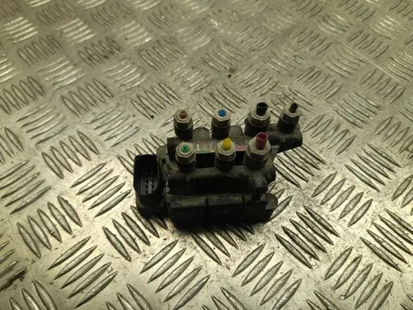 Válvula Magnética Tesla MODEL X 2016 1027919-00-B image 1