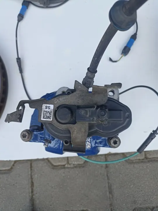 Kit de Travões OEM 6860911: Discos, Pinças, Pastilhas - Azul image 5