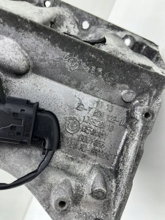BMW X3 F25 Oliepan OEM 7809122 7607910 Gebruikt image 7