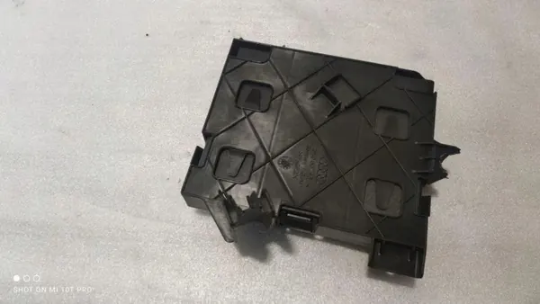 Audi A4 Comfortmodule OEM 8K0907461A - Gebruikt image 2