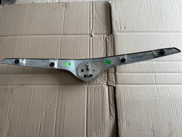 Skoda Fabia II Chrom-Grillverkleidung OEM 5J0853633 image 7
