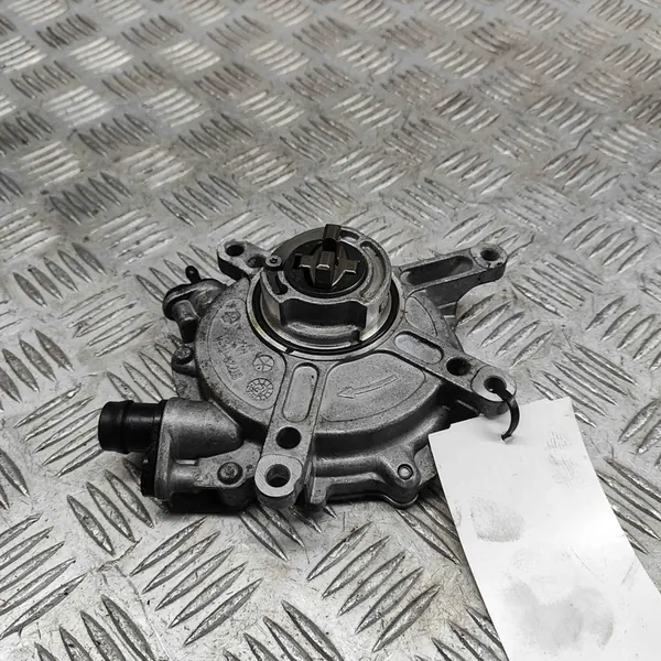 Mercedes-Benz CLS C218 Imupumppu image 4