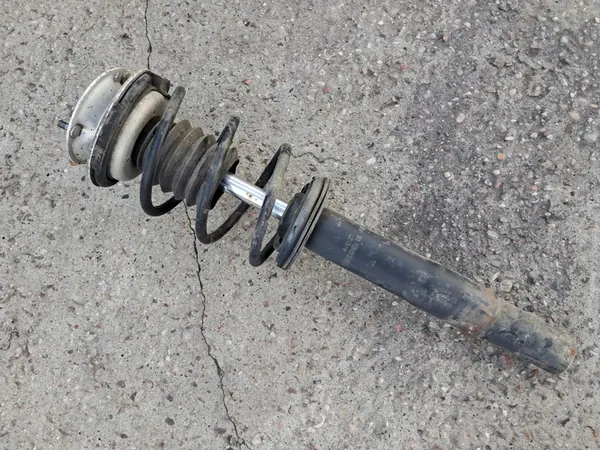 Ammortizzatore anteriore destro con molla BMW E60 520d 530d 530i OEM 6 764 458 image 4