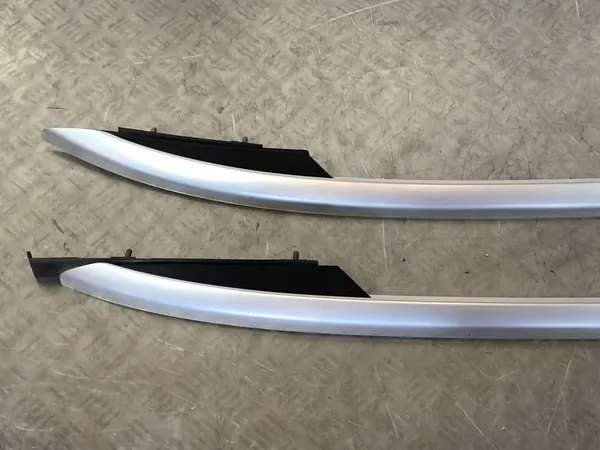 2022 MG ZS Barras de teto FOB48947 image 3