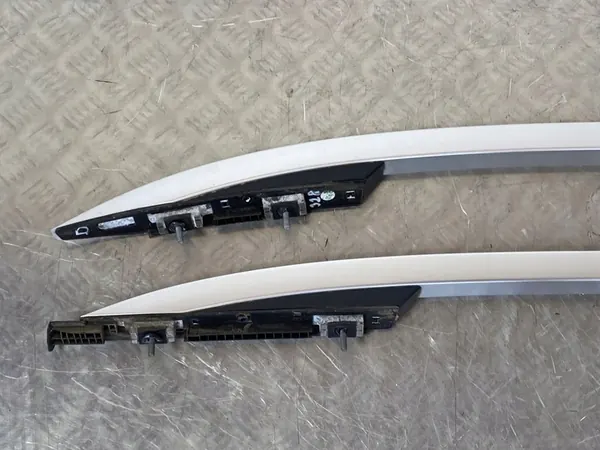 2022 MG ZS Barras de teto FOB48947 image 8