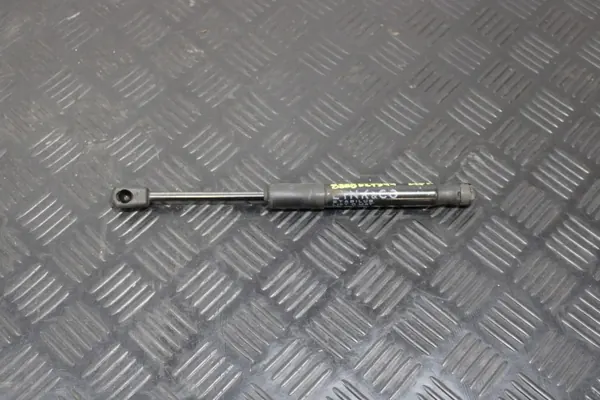 OEM 8888527844 Motorkapstang Lynk & Co 01 2021 image 2
