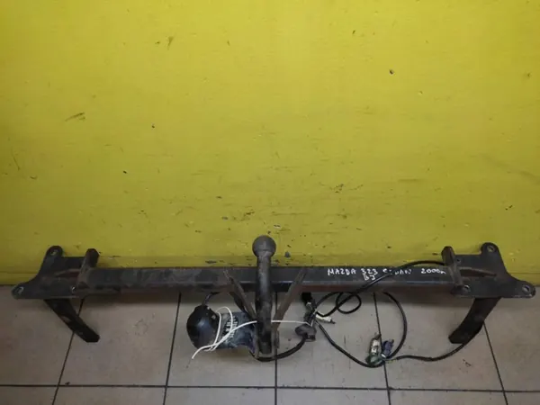 Attelage MAZDA 323 SEDAN image 1