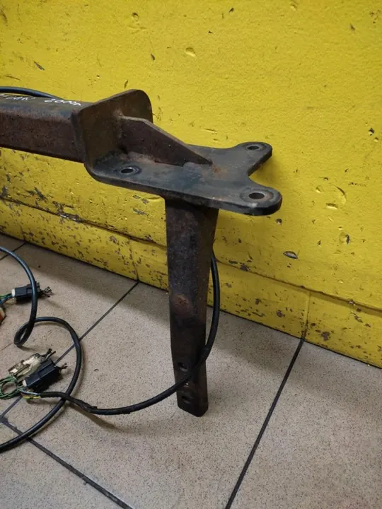 Attelage MAZDA 323 SEDAN image 9