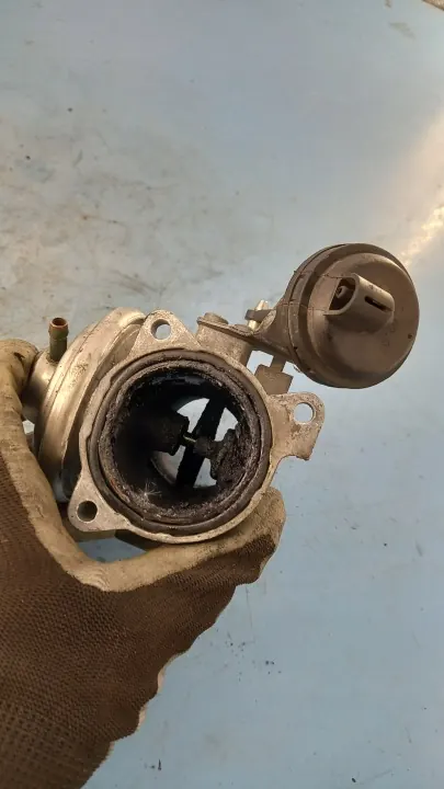 Gebrauchtes Skoda OE EGR-Ventil für Octavia 1.9TDI image 3
