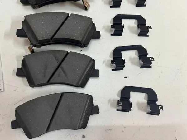 Bromsbelägg fram OEM 58101F2A00 för Hyundai Elantra image 3