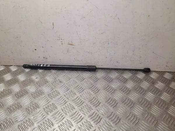 Kaasujousi OEM 5E7827552 Škoda Octavia Mk4 Combi:lle image 2