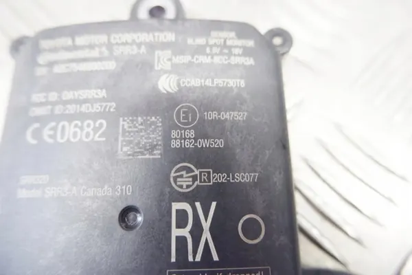 Module de surveillance d'angle mort Lexus RX 450H OEM 881620W520 image 6