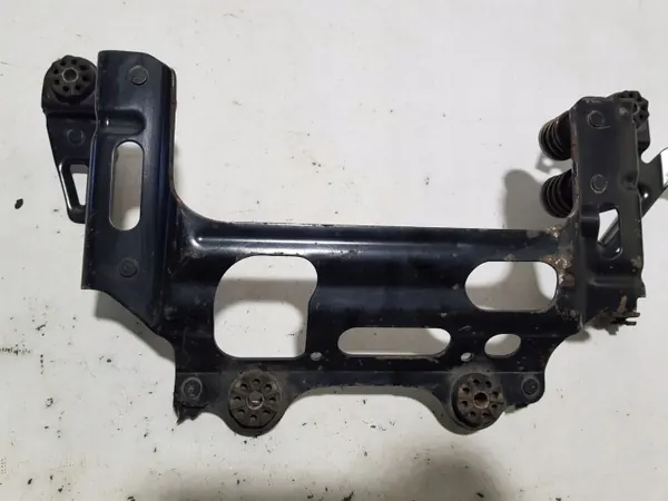Kompressorfäste Audi A8 D4 OEM UCHWYT image 3