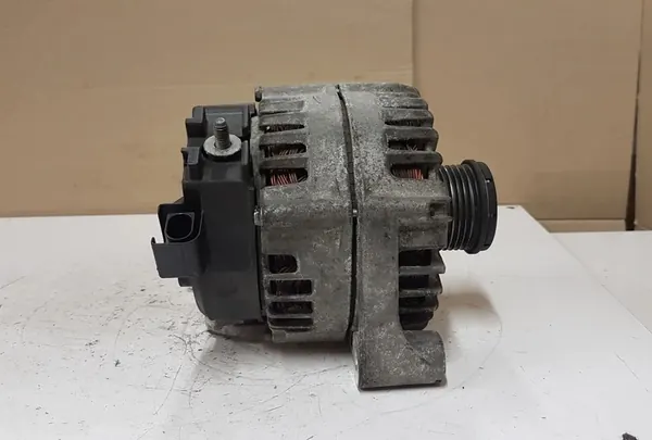 Alternador BMW 5 (F10) 2.0L diésel 2011 OEM 8507625 image 6