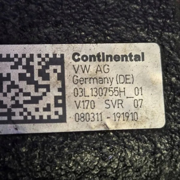 Bomba de combustível Volkswagen PASSAT B7 03L130755H image 2