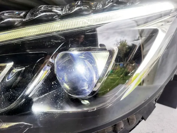 Linker koplamp Mercedes C-Klasse W205 A2059069301 LED image 2