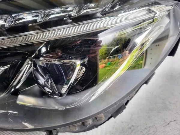 Linker koplamp Mercedes C-Klasse W205 A2059069301 LED image 6