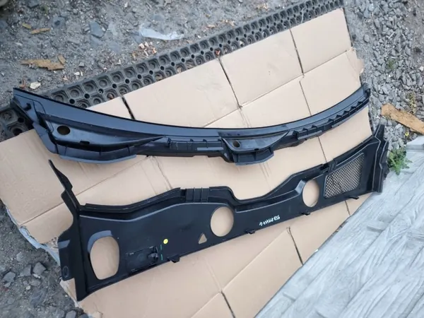 Porsche Macan Aurinkosuoja OEM 95B819447G 95B819403B image 2