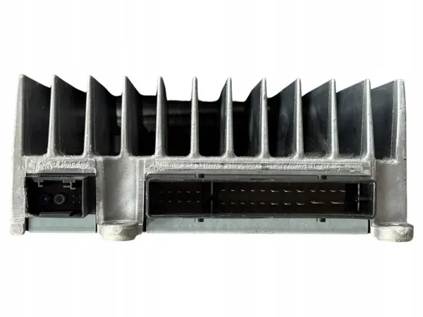 Käytetty Harman-vahvistin OEM A2189001408 Mercedes GLA W156 image 4