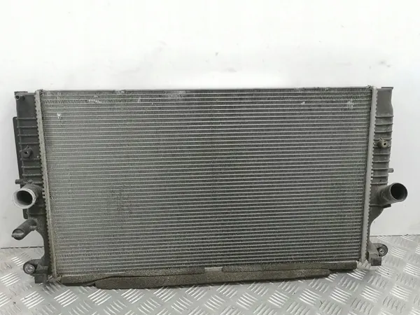 Radiator Toyota Avensis T270 2010 OEM 164000R061B image 2